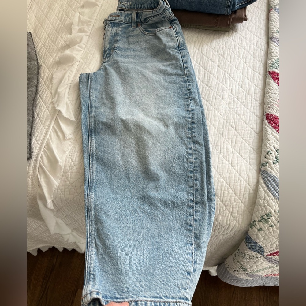 American Eagle barrel jeans